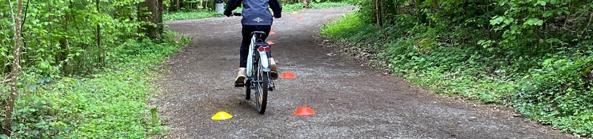 Bike-Kurs auf Waldweg